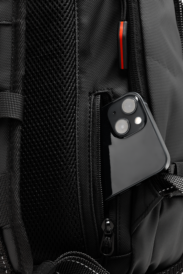 Vacuum compression backpack • Prometheus