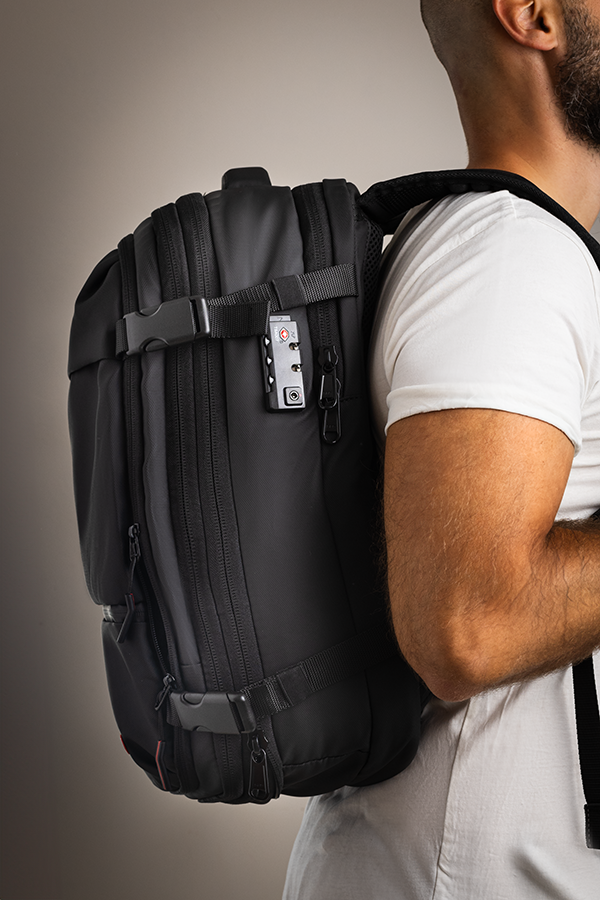 Vacuum compression backpack • Prometheus