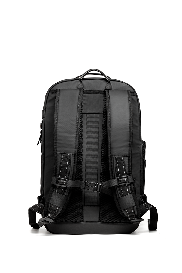 Vacuum compression backpack • Prometheus