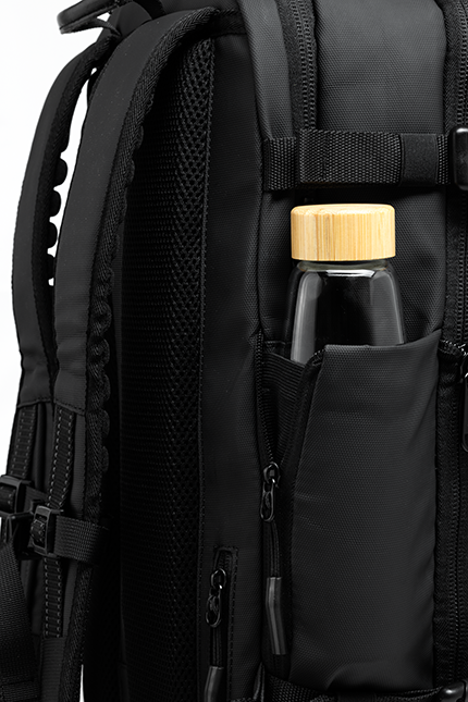 Vacuum compression backpack • Atlas Vault