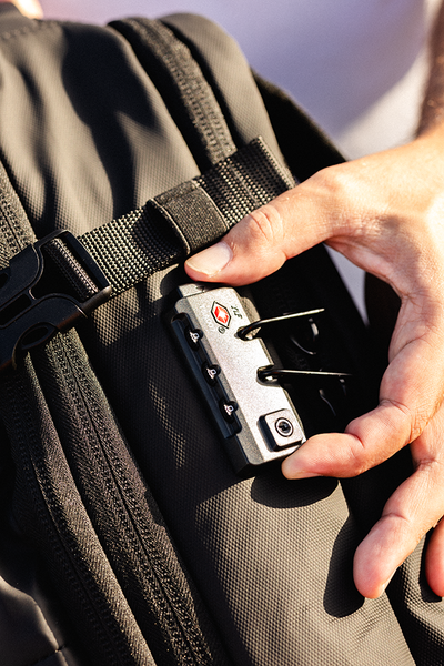 Vacuum compression backpack • Prometheus