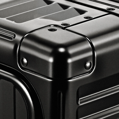 The Hyperion - Aerospace-Grade Aluminum Luggage | Up to 60 days delivery